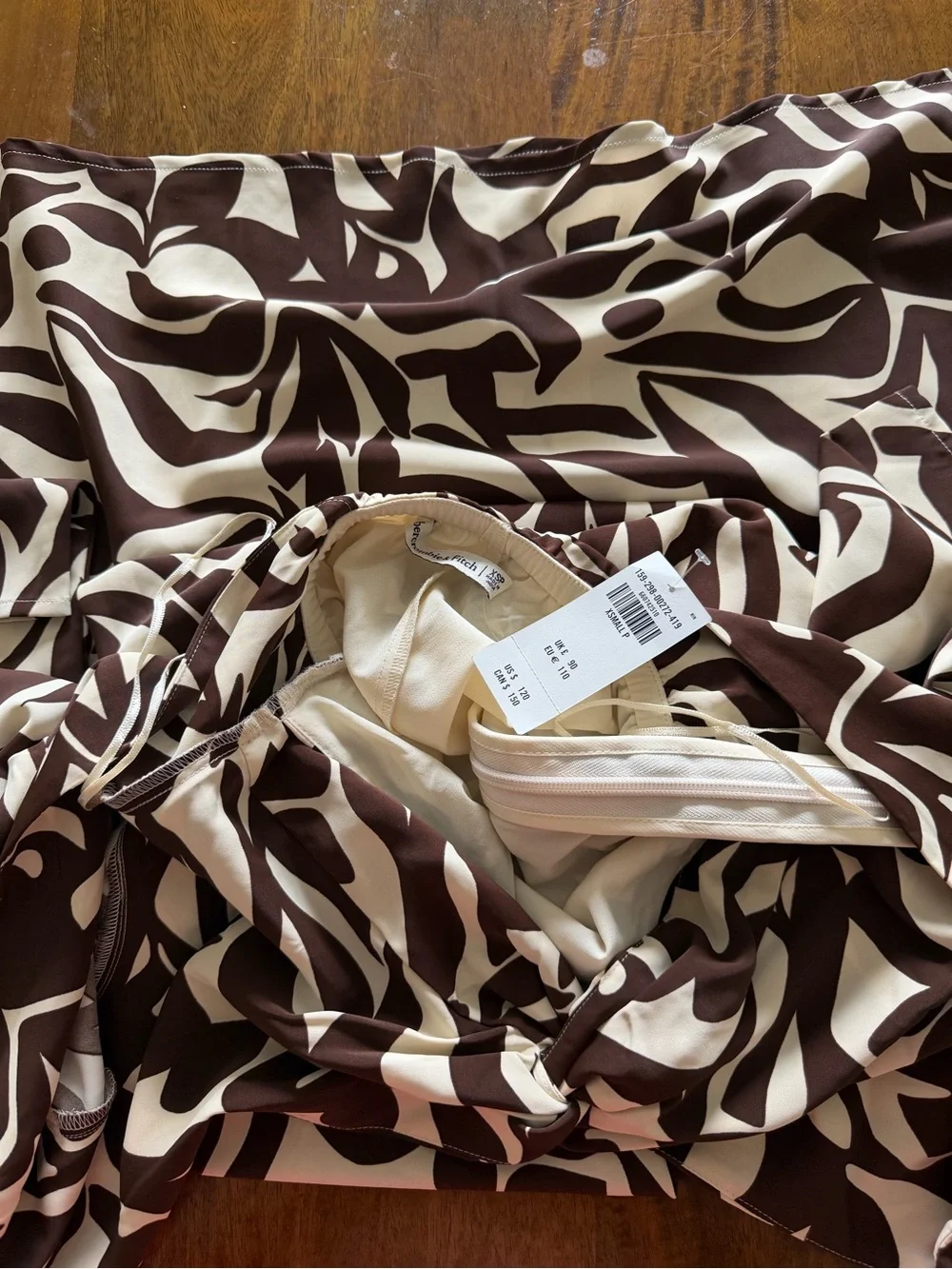 Abercrombie & Fitch Brown and Cream Maxi Dress with Cutout